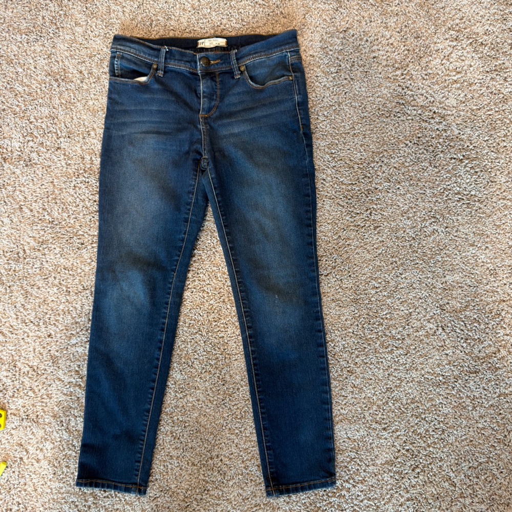Free People Women Dark Wash Skinny Jeans Blue Denim Mid Rise Size 28
